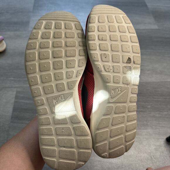 Nike Rosherun Red Shoes Men's 7 Lightweight Running 511881-622 - Picture 7 of 7